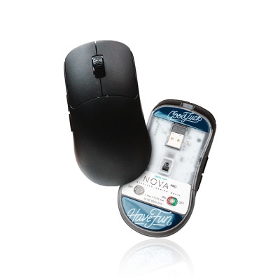 Press Play Nova Pro - Hitam